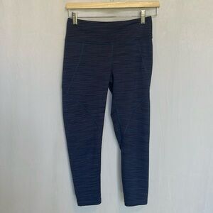 Patagonia Women's Size S Centered Crop Tights Navy Blue 21917